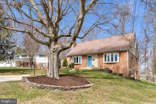 $889,000 | 8806 Cromwell Drive, Springfield, VA 22151