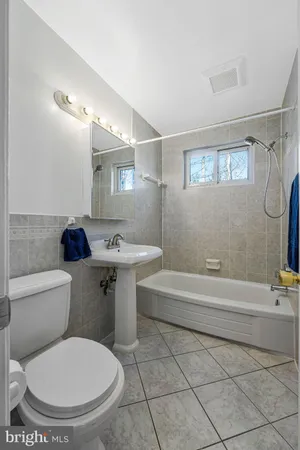 $889,000 | 8806 Cromwell Drive, Springfield, VA 22151