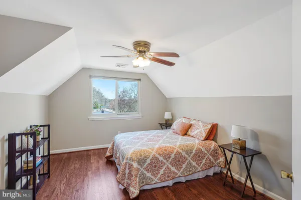 $889,000 | 8806 Cromwell Drive, Springfield, VA 22151