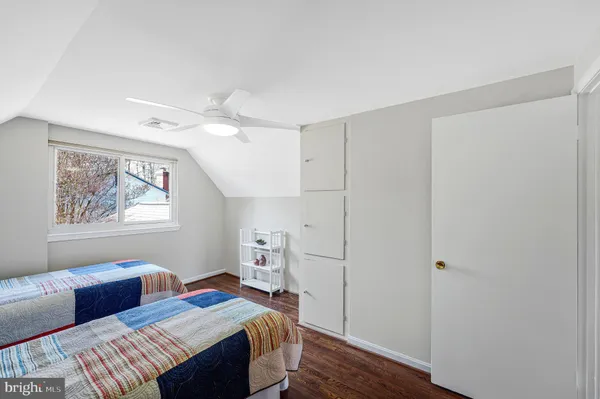 $889,000 | 8806 Cromwell Drive, Springfield, VA 22151