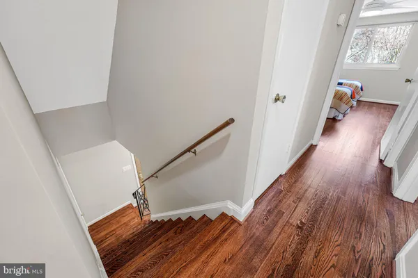 $889,000 | 8806 Cromwell Drive, Springfield, VA 22151