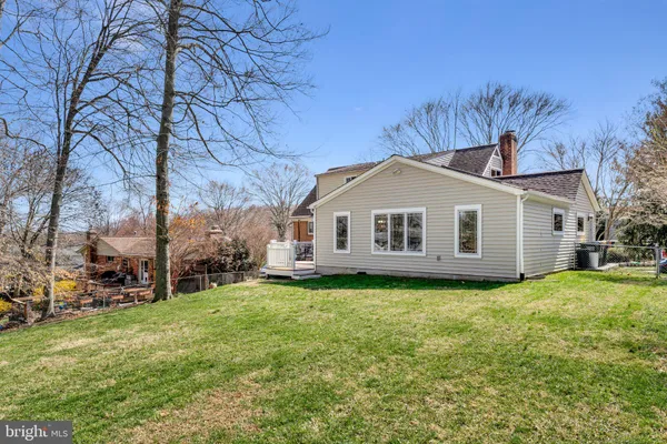 $889,000 | 8806 Cromwell Drive, Springfield, VA 22151