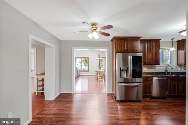 $889,000 | 8806 Cromwell Drive, Springfield, VA 22151