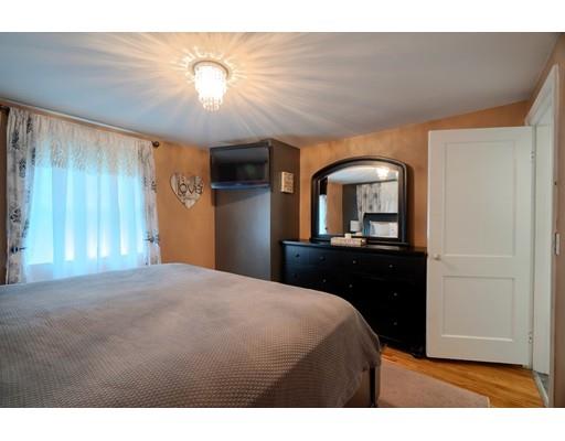 465 Foster Road Tewksbury, MA 01876 - Photo 16 of 34 Gallery Image 16
