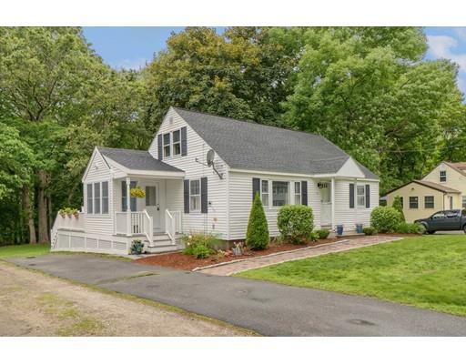 465 Foster Road Tewksbury, MA 01876 - Photo 2 of 34 Gallery Image 2