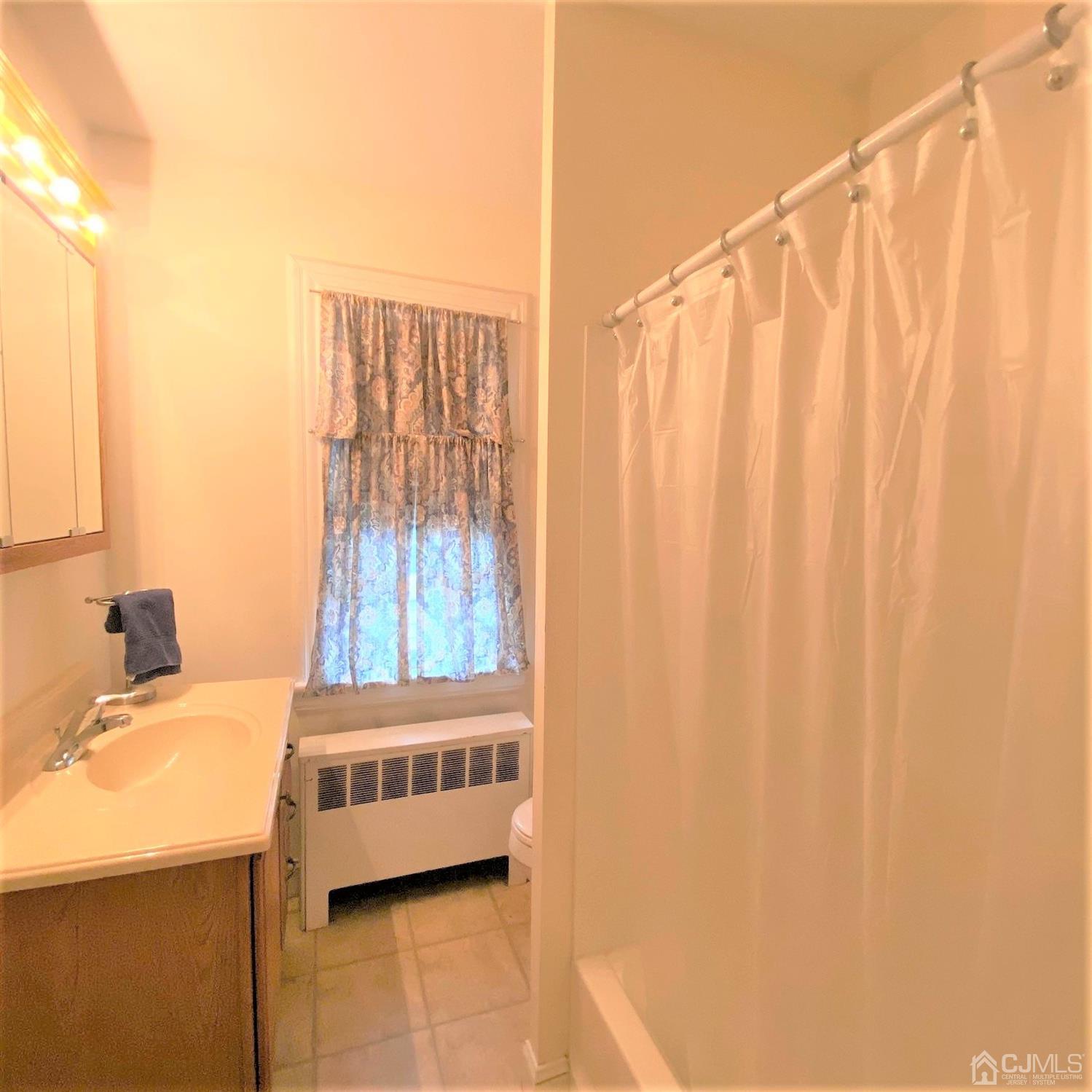 134 New Market Road Dunellen, NJ 08812 - Photo 21 of 25