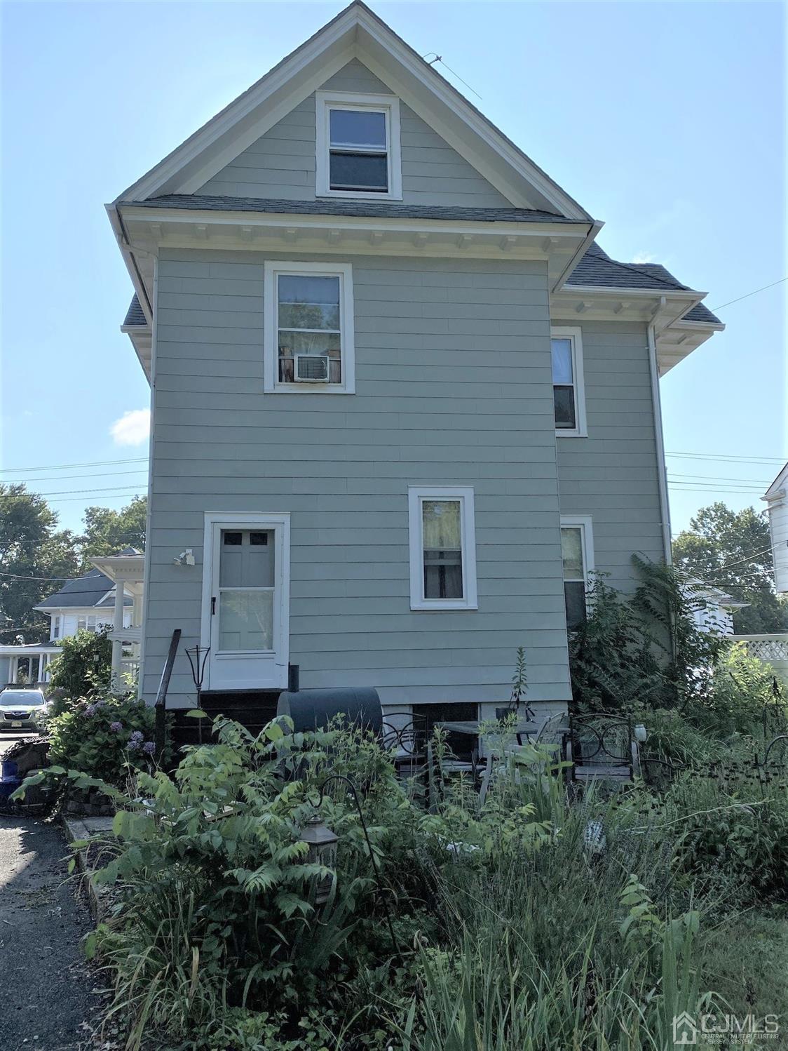 134 New Market Road Dunellen, NJ 08812 - Photo 5 of 25