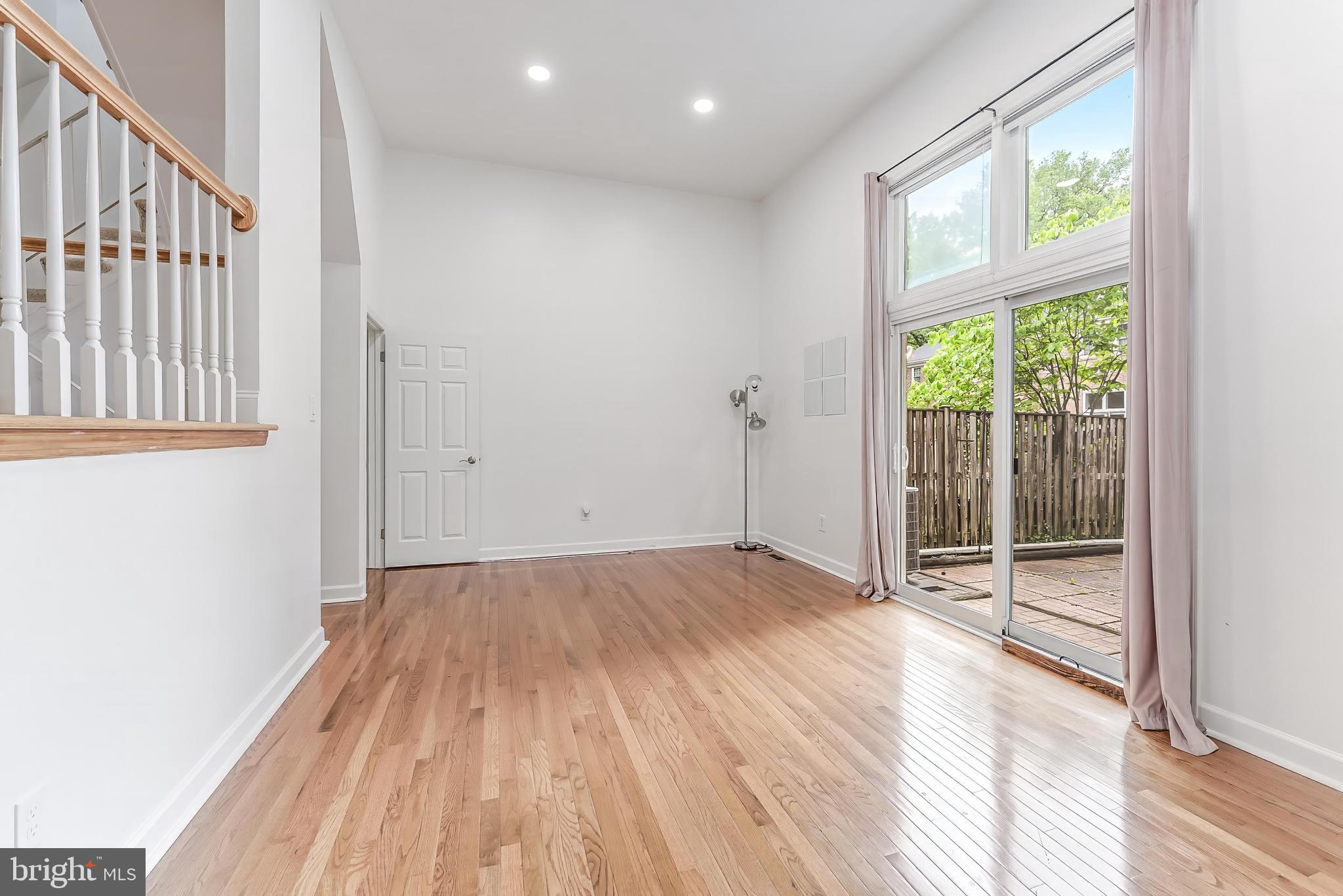 2331 Harleyford Court Reston, VA 20191 - Photo 16 of 40 Bright and airy open space awaits.