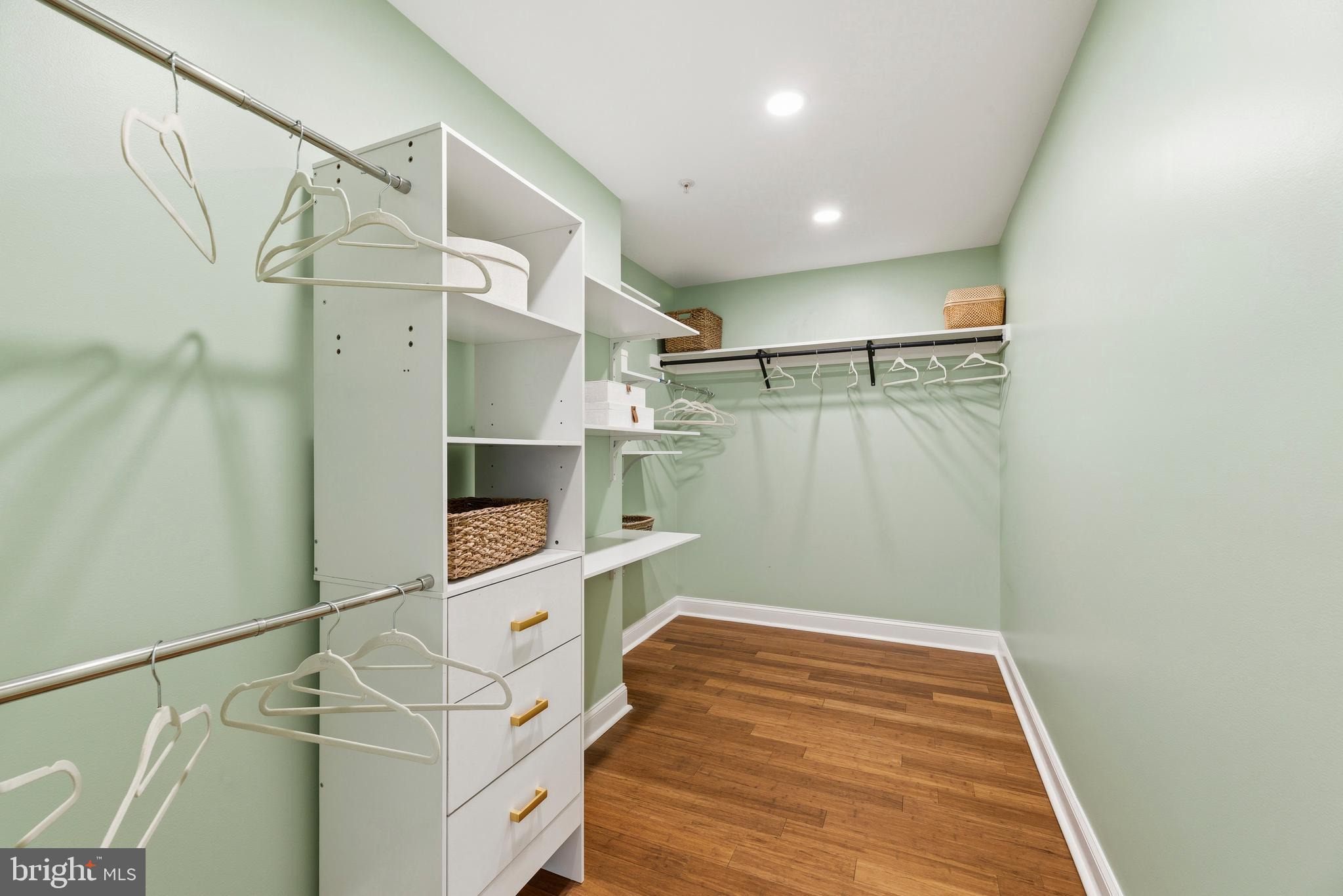 3675 1st Avenue Edgewater, MD 21037 - Photo 41 of 61 Primary bedroom closet