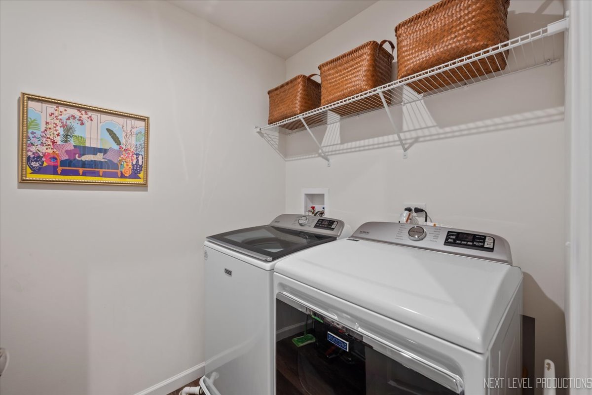 1255 Josiah Road Naperville, IL 60563 - Photo 24 of 39 a utility room with dryer and washer