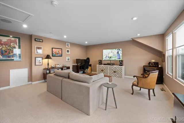 $649,900 | 1255 Josiah Road, Naperville, IL 60563