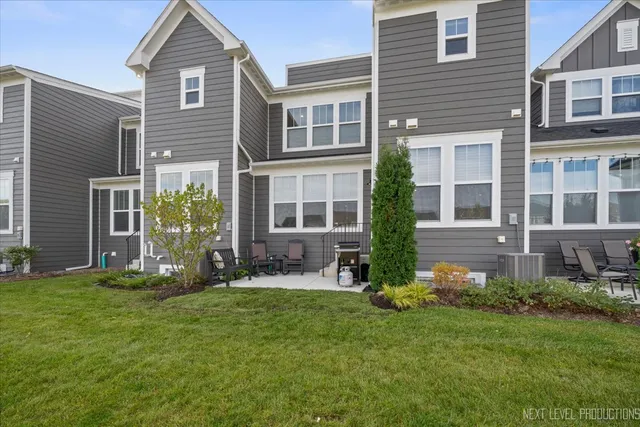 $649,900 | 1255 Josiah Road, Naperville, IL 60563