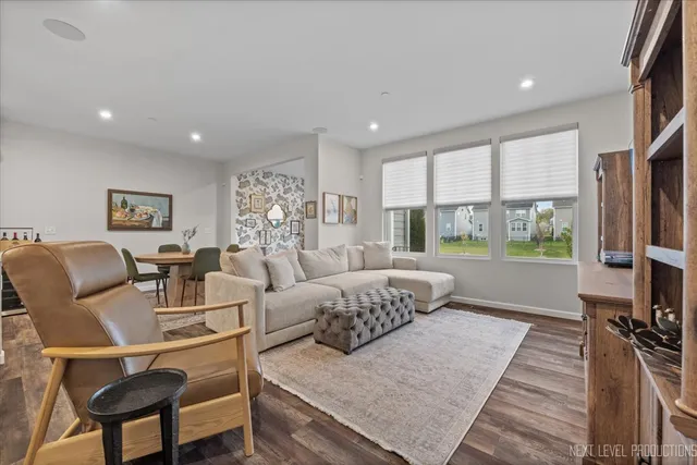 $649,900 | 1255 Josiah Road, Naperville, IL 60563