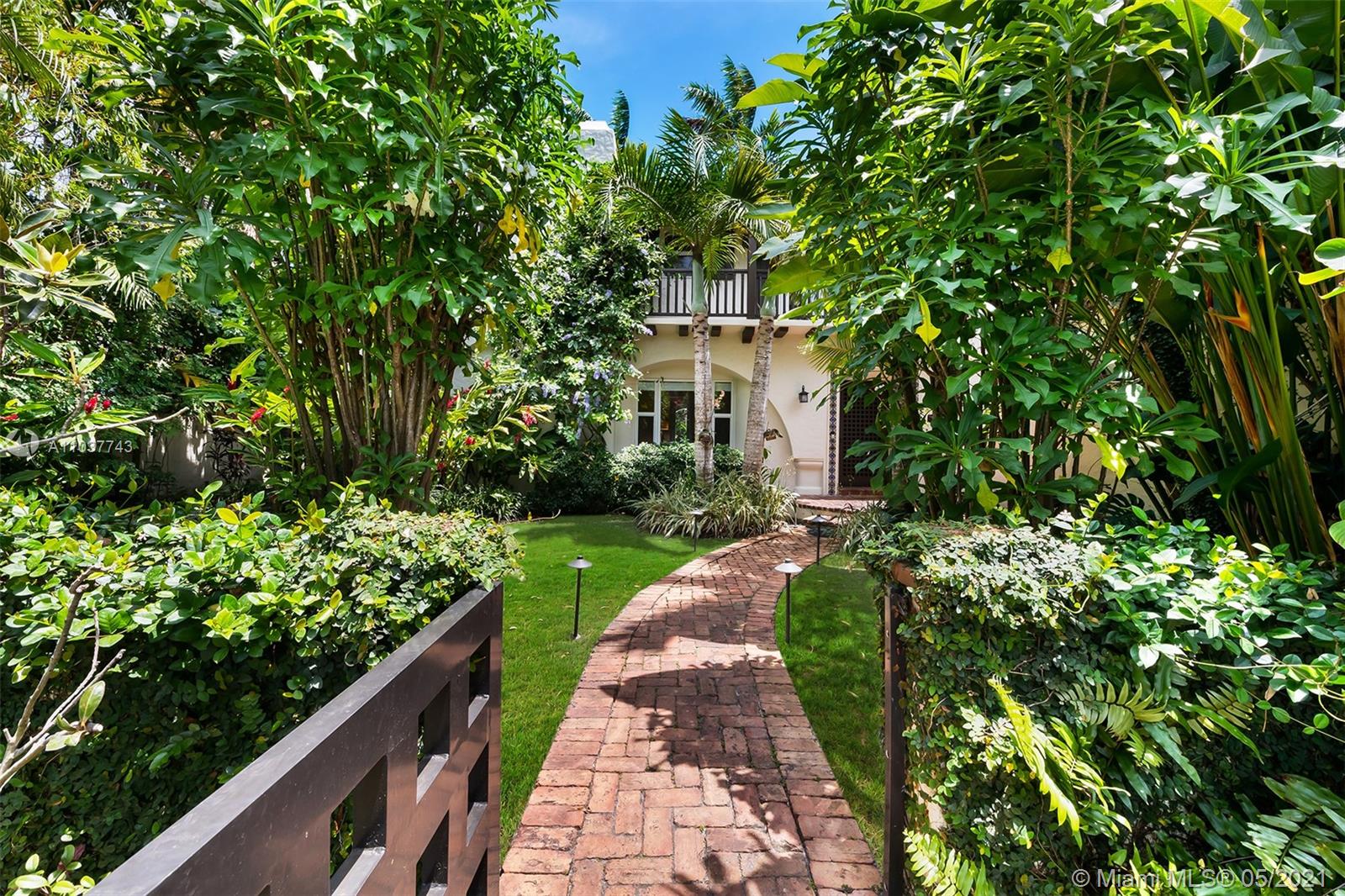 4715 North Bay Road Miami Beach, FL 33140 - Photo 2 of 48