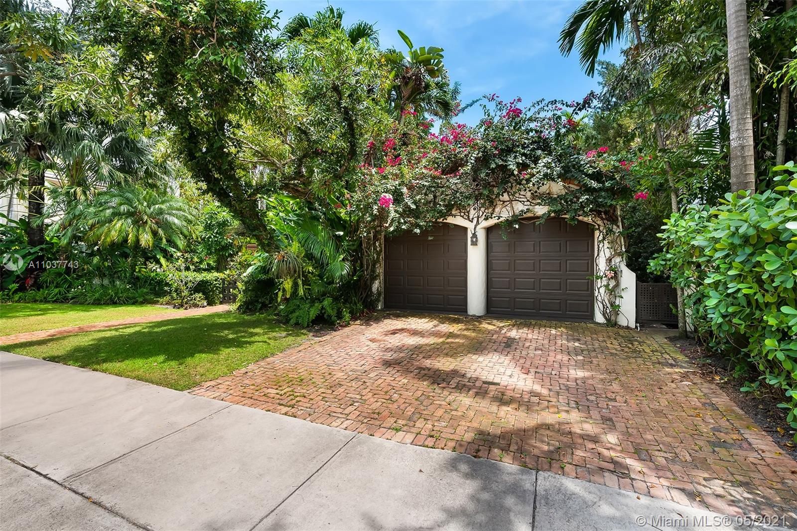 4715 North Bay Road Miami Beach, FL 33140 - Photo 45 of 48