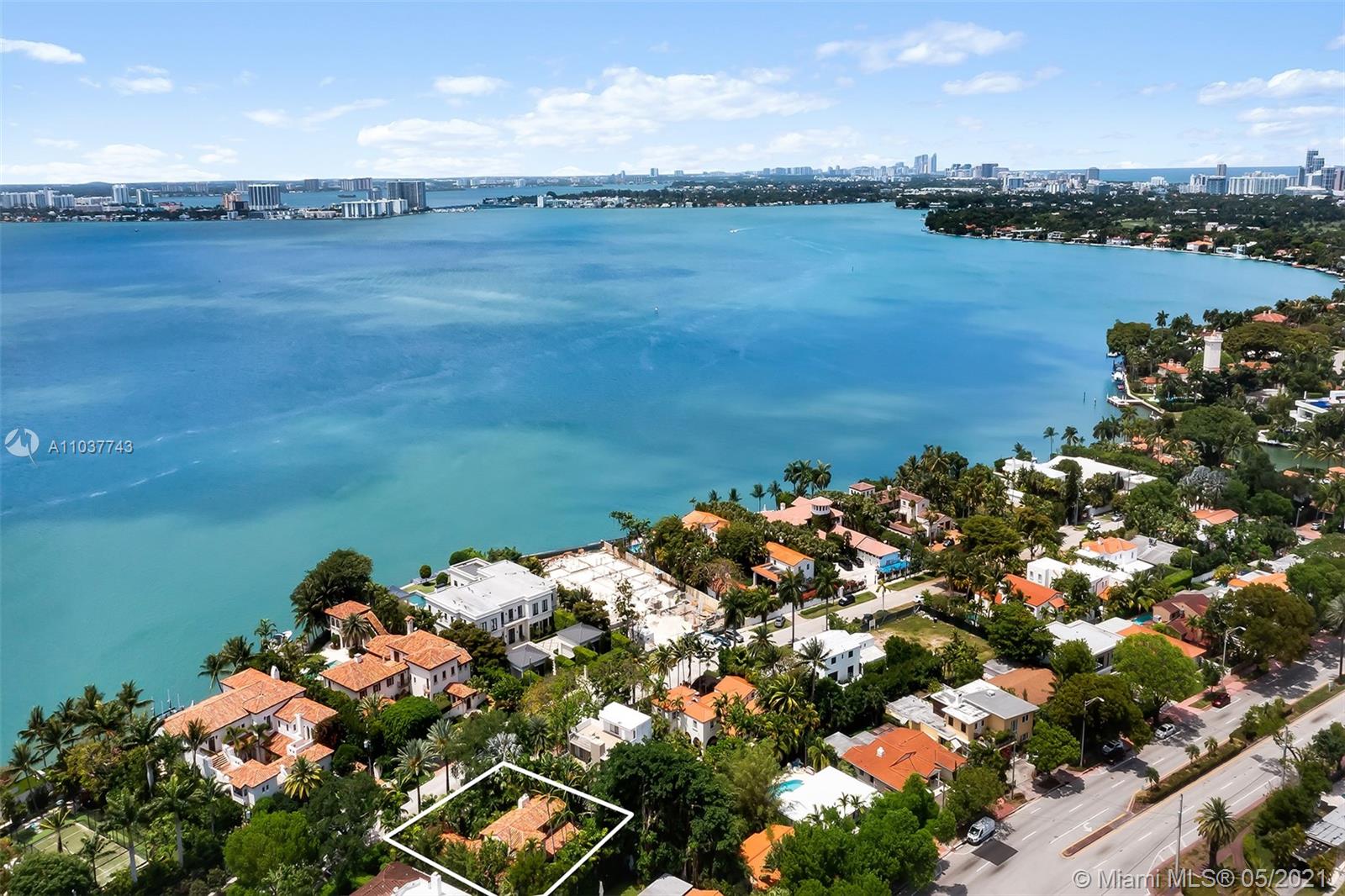 4715 North Bay Road Miami Beach, FL 33140 - Photo 47 of 48
