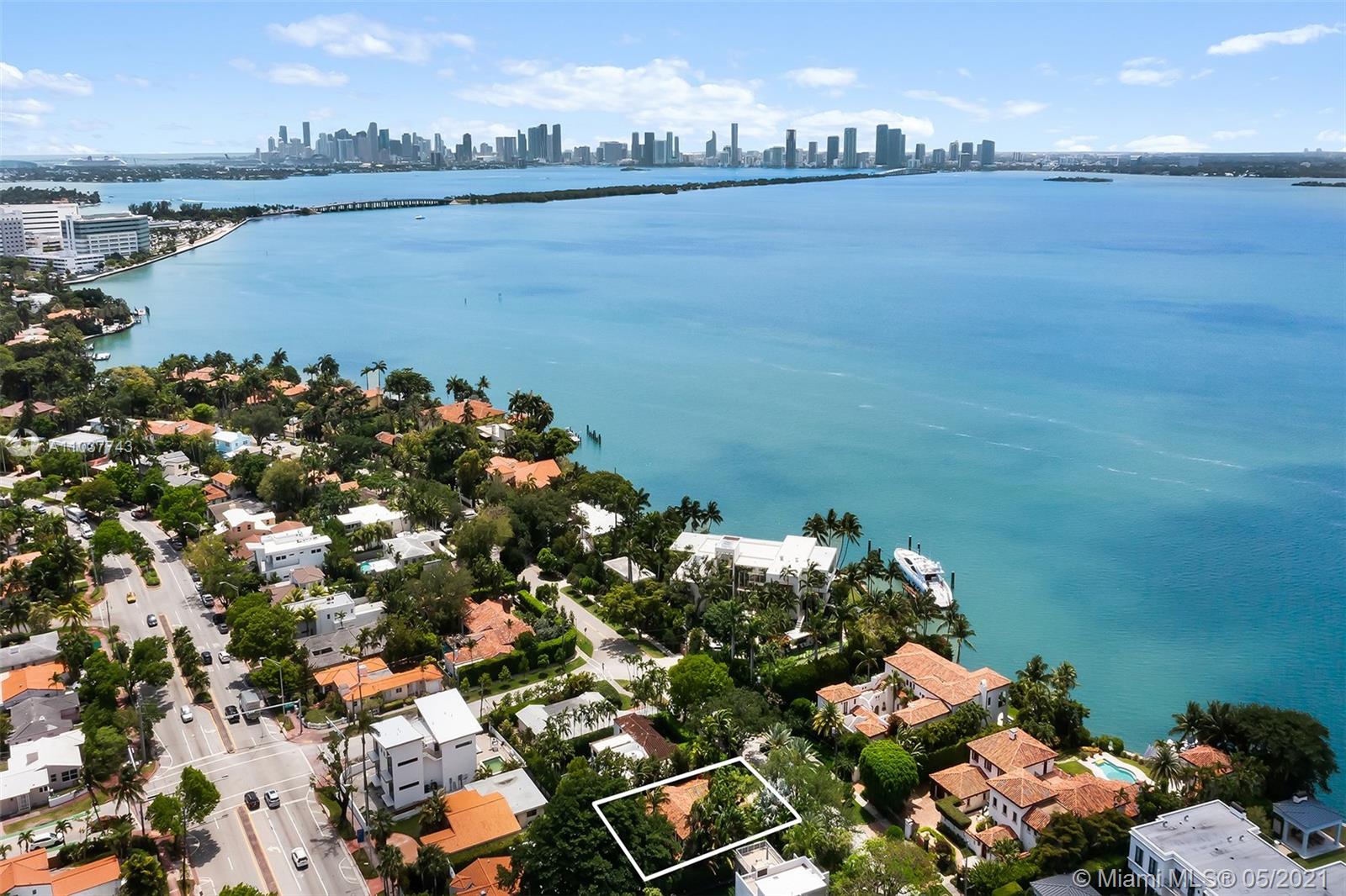 4715 North Bay Road Miami Beach, FL 33140 - Photo 48 of 48