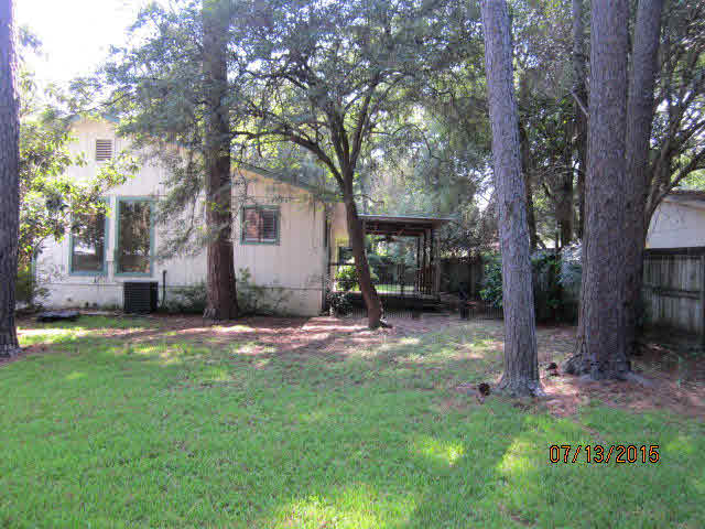 102 Windsor Court Daphne, AL 36526 - Photo 4 of 13 Side/Back View