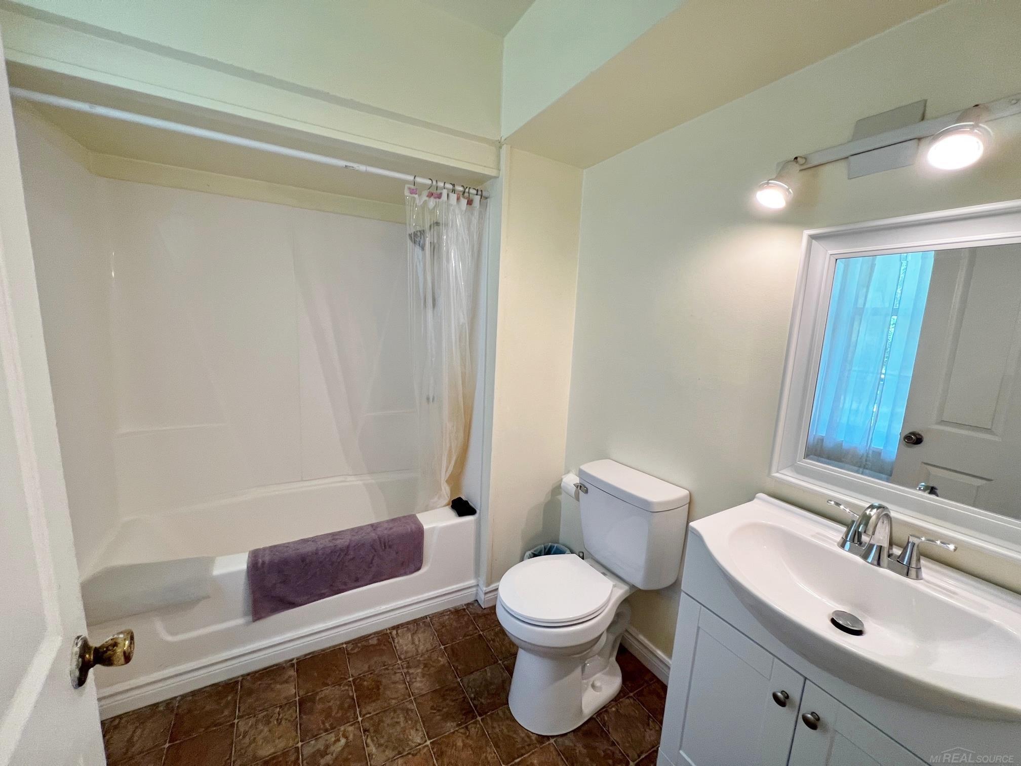 330 North Goetze Road Carsonville, MI 48419 - Photo 5 of 42 Gallery Image 5