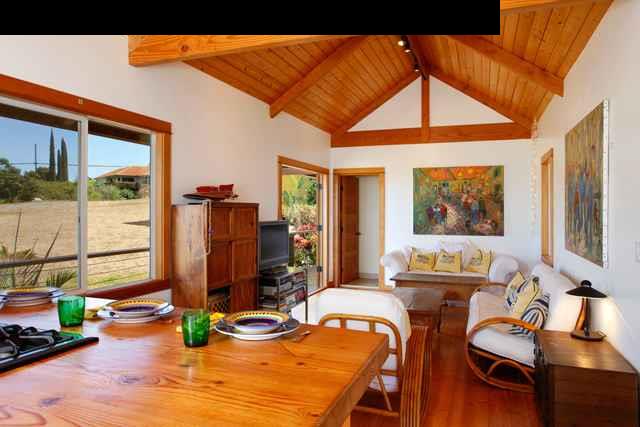 429 Omaopio Road Kula, HI 96790 - Photo 7 of 27 a dining room with furniture and a window