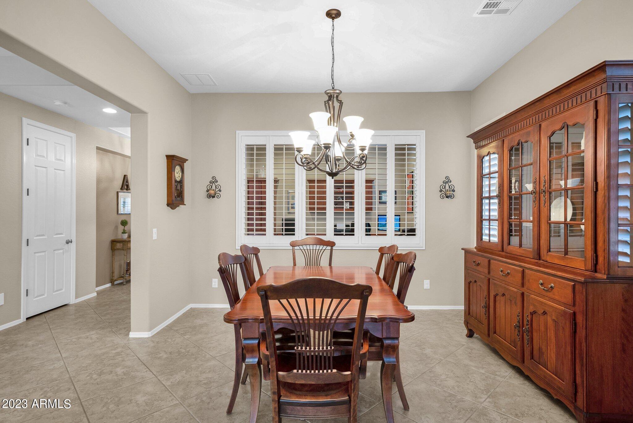 4713 East Rakestraw Lane Gilbert, AZ 85298 - Photo 16 of 36 19-web-or-mls-DSC06617