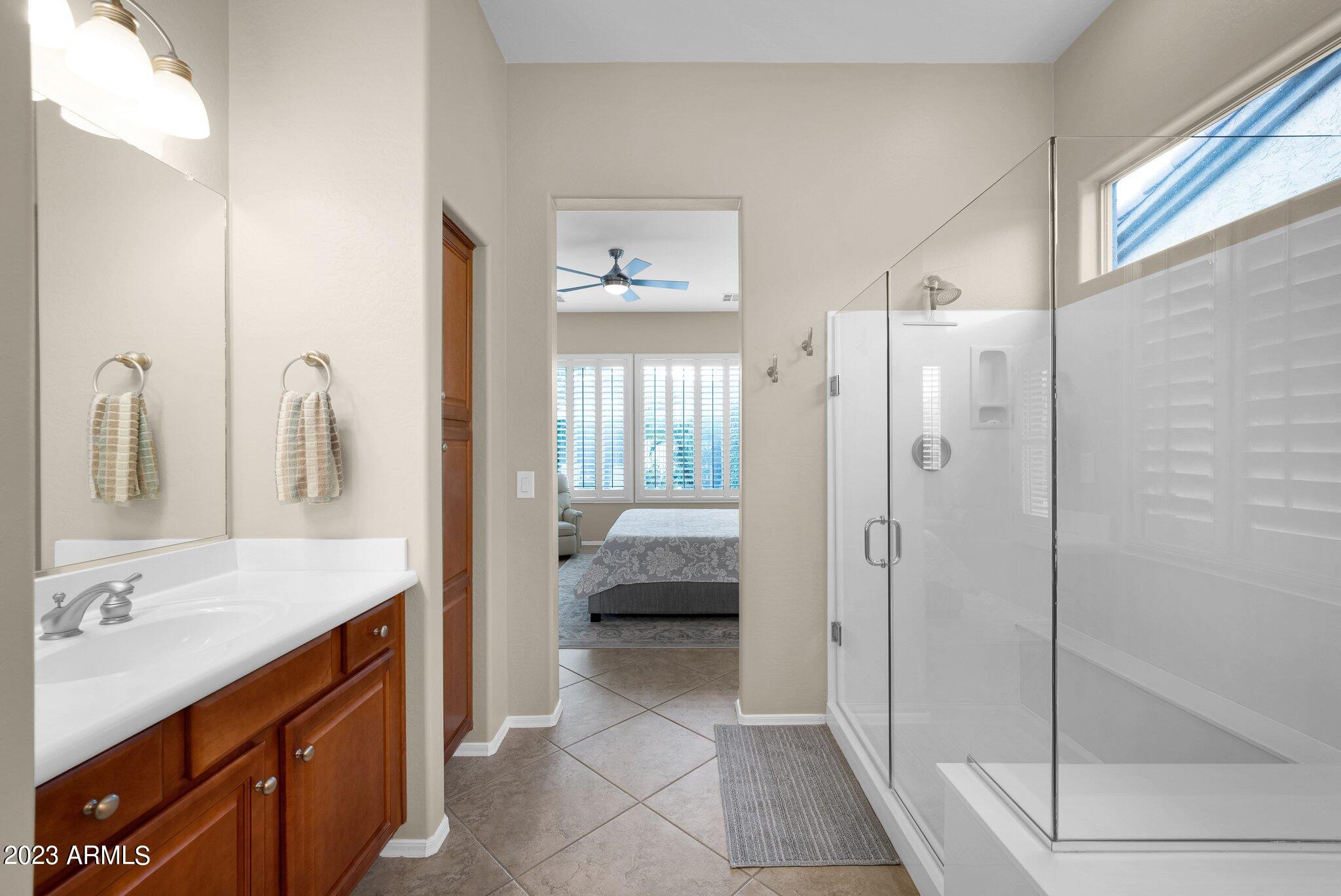 4713 East Rakestraw Lane Gilbert, AZ 85298 - Photo 21 of 36 36-web-or-mls-DSC06643