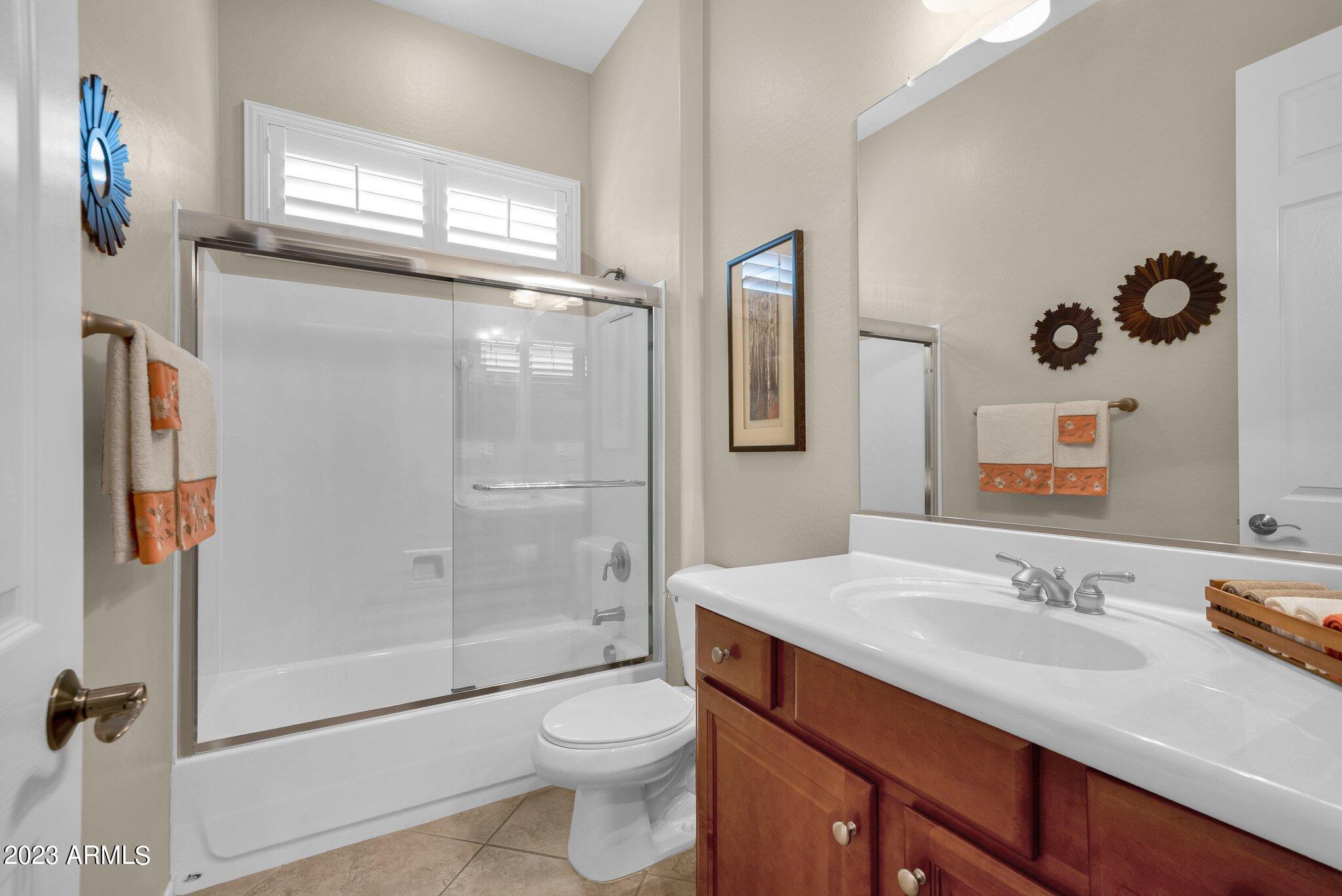 4713 East Rakestraw Lane Gilbert, AZ 85298 - Photo 23 of 36 15-web-or-mls-DSC06613