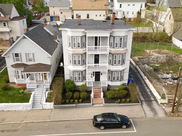 $2,400 | 470 Spruce Street, Manchester, NH 03103