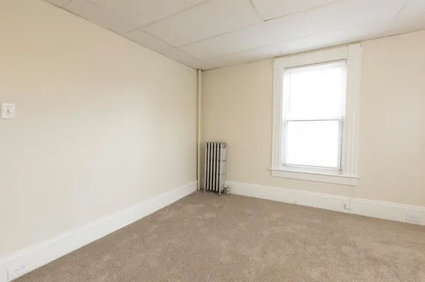 $2,400 | 470 Spruce Street, Manchester, NH 03103