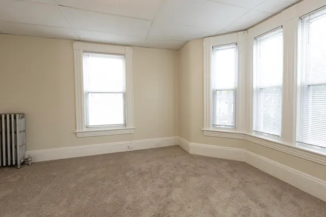 $2,400 | 470 Spruce Street, Manchester, NH 03103