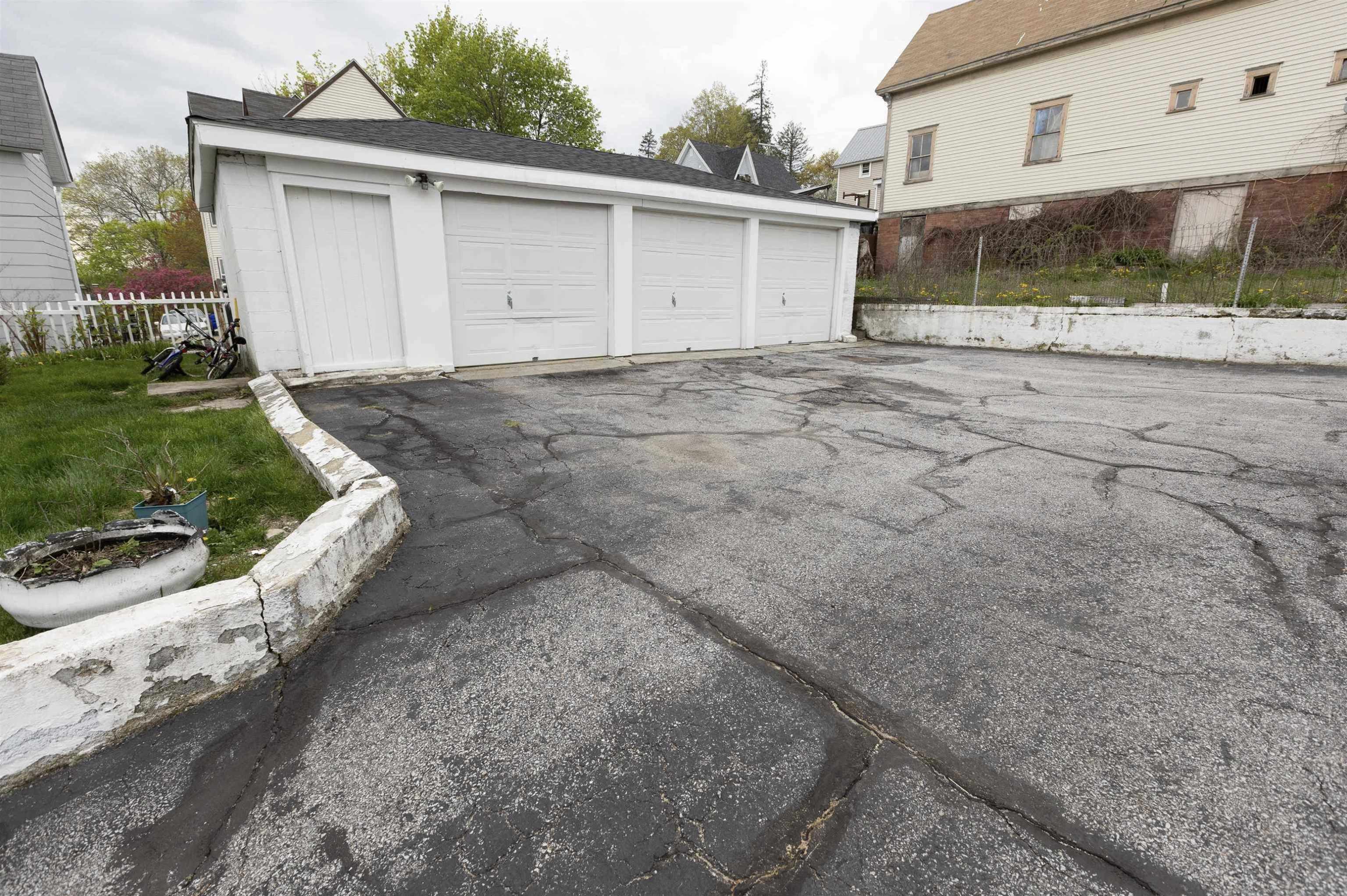 470 Spruce Street Manchester, NH 03103 - Photo 17 of 18