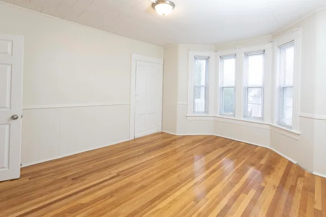 $2,400 | 470 Spruce Street, Manchester, NH 03103