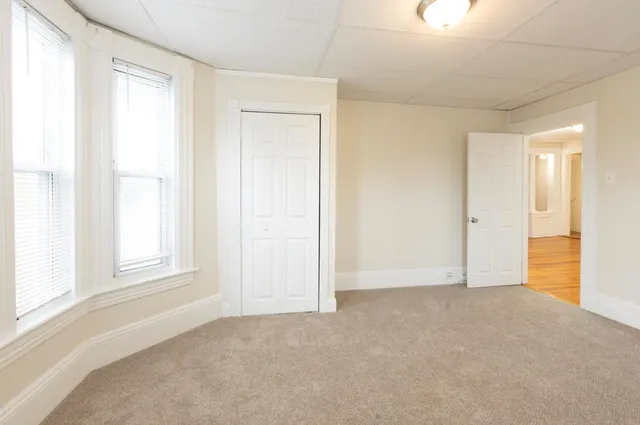 $2,400 | 470 Spruce Street, Manchester, NH 03103