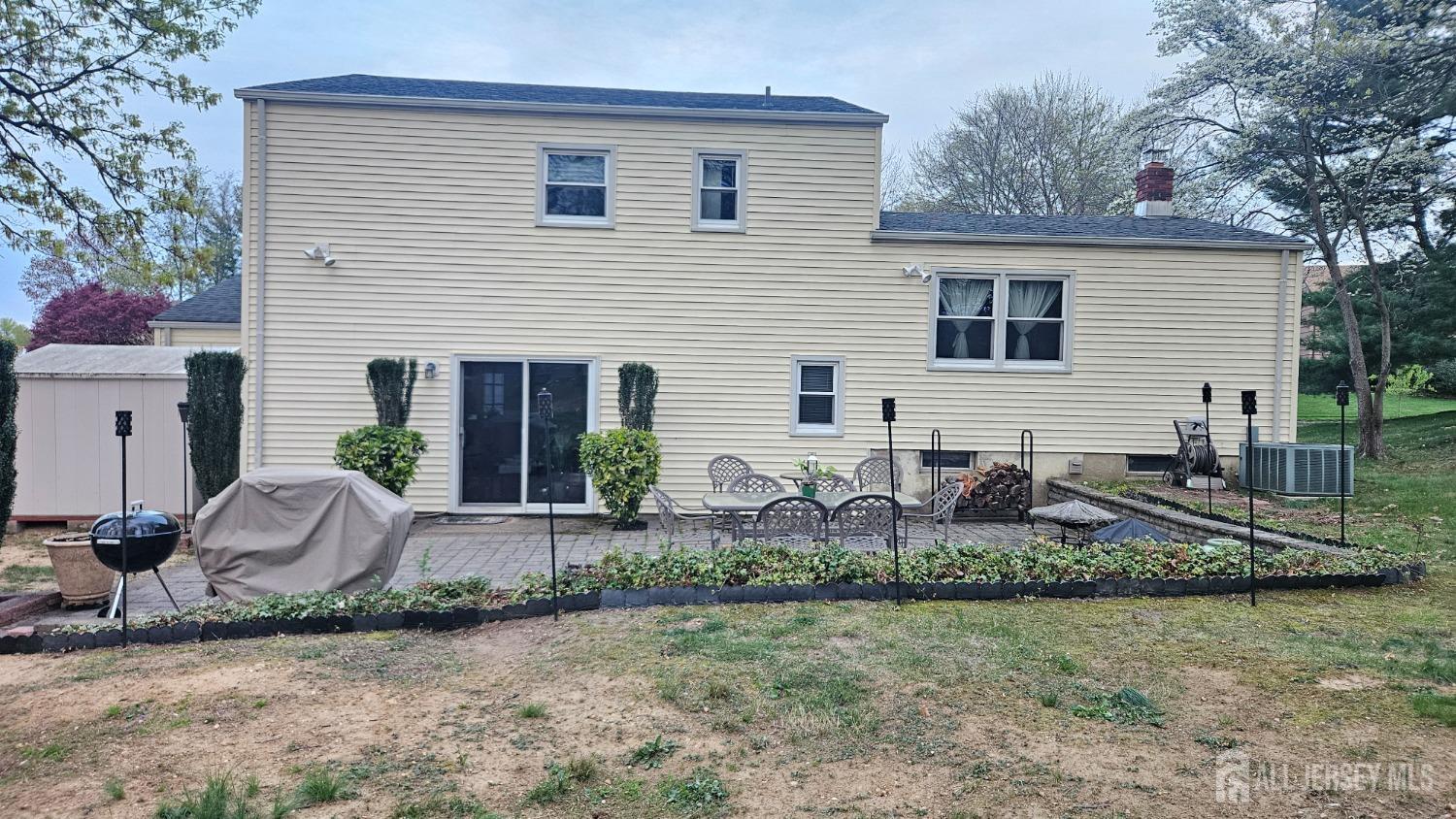 8 Churchill Road East Brunswick, NJ 08816 - Photo 27 of 28 Gallery Image 27