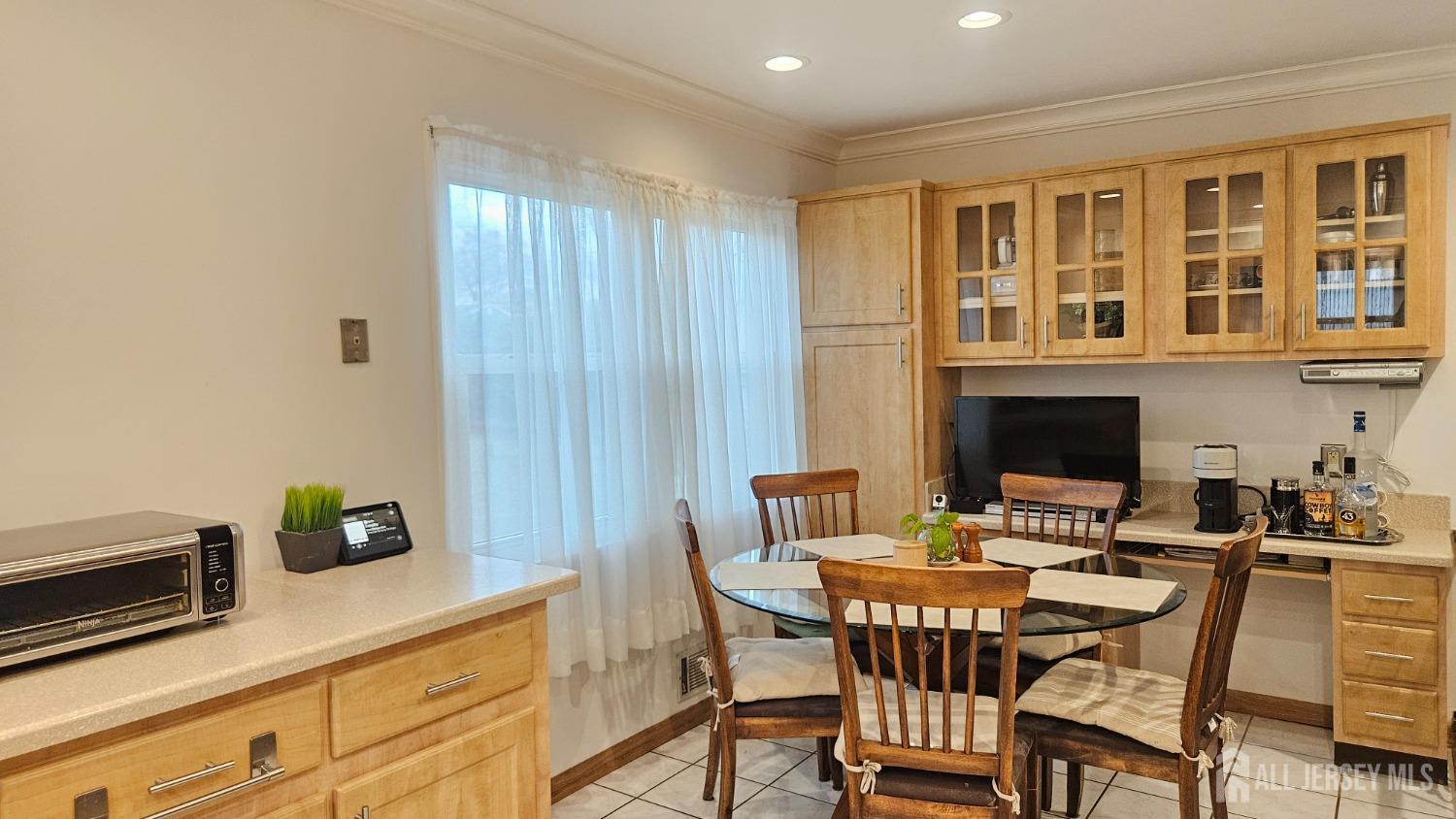 8 Churchill Road East Brunswick, NJ 08816 - Photo 10 of 28 Gallery Image 10