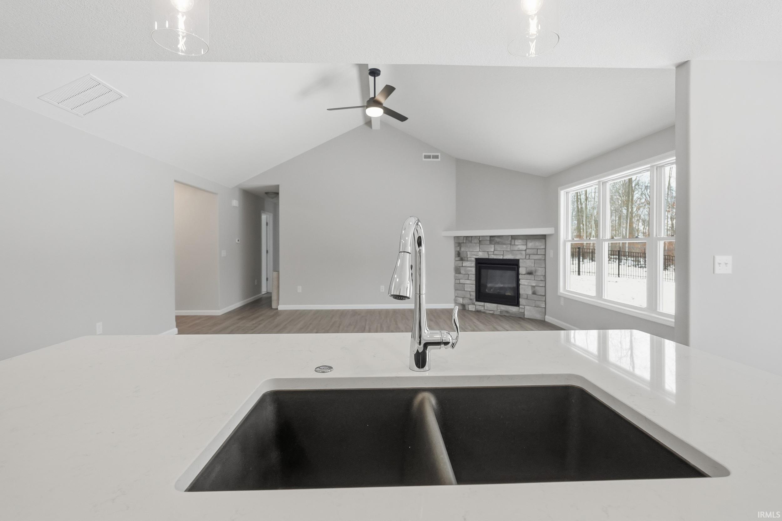 13853 Diavik Place Fort Wayne, IN 46845 - Photo 15 of 36