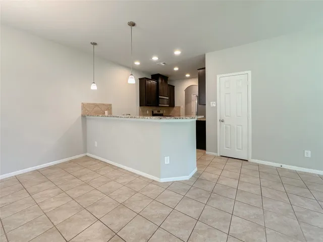 $1,950 | 105 Camelot Pl Court, Conroe, TX 77304
