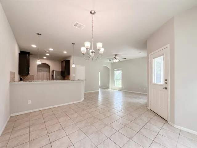$1,899 | 105 Camelot Pl Court, Conroe, TX 77304