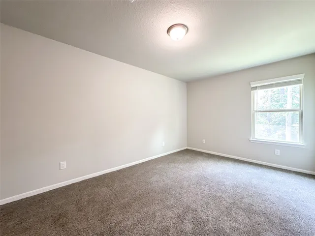 $1,950 | 105 Camelot Pl Court, Conroe, TX 77304