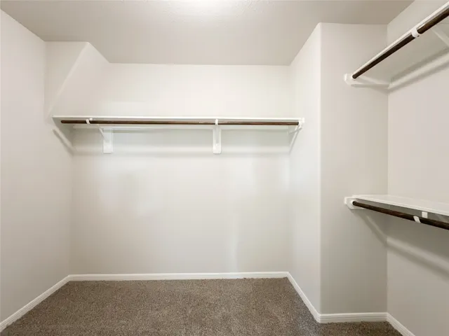 $1,950 | 105 Camelot Pl Court, Conroe, TX 77304