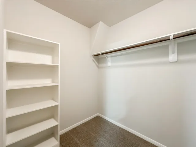 $1,950 | 105 Camelot Pl Court, Conroe, TX 77304