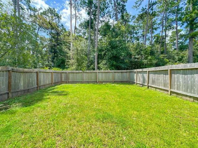 $1,899 | 105 Camelot Pl Court, Conroe, TX 77304