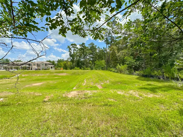 $1,950 | 105 Camelot Pl Court, Conroe, TX 77304