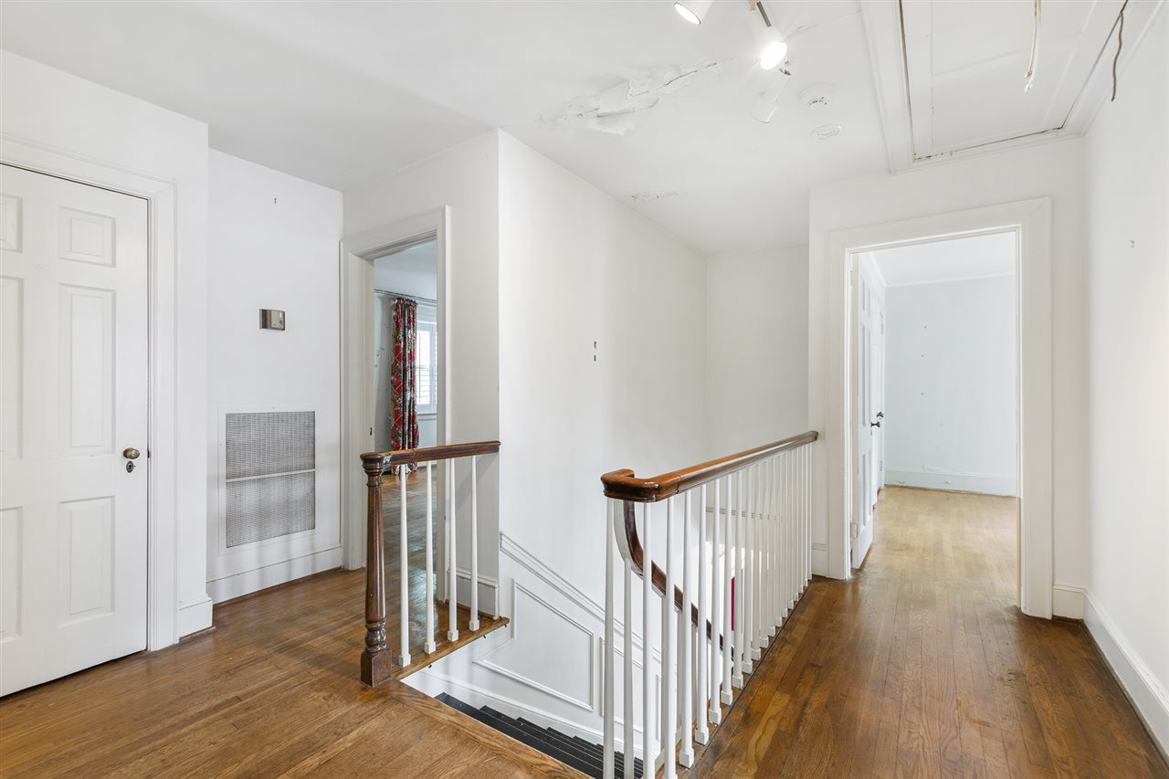 2331 Byrd Street Raleigh, NC 27608 - Photo 22 of 30 Photo 22