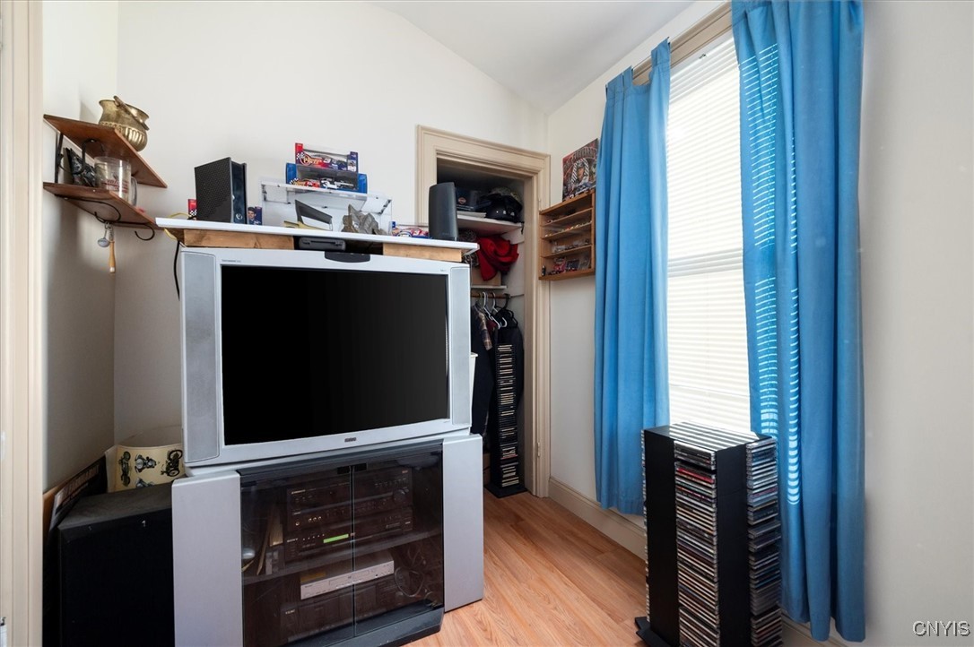 1114 Stark Street Utica, NY 13502 - Photo 18 of 38