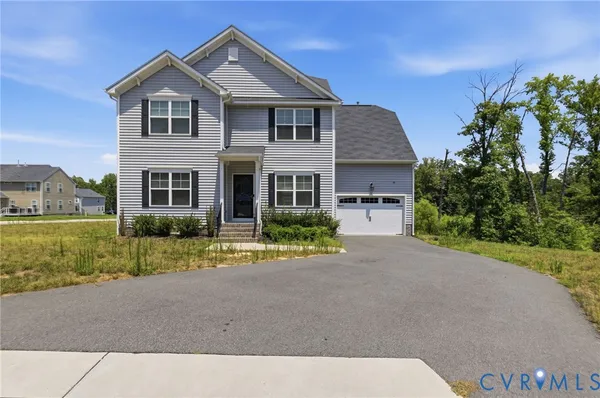 $424,500 | 11212 Rdg Ml Terrace, Chester, VA 23831