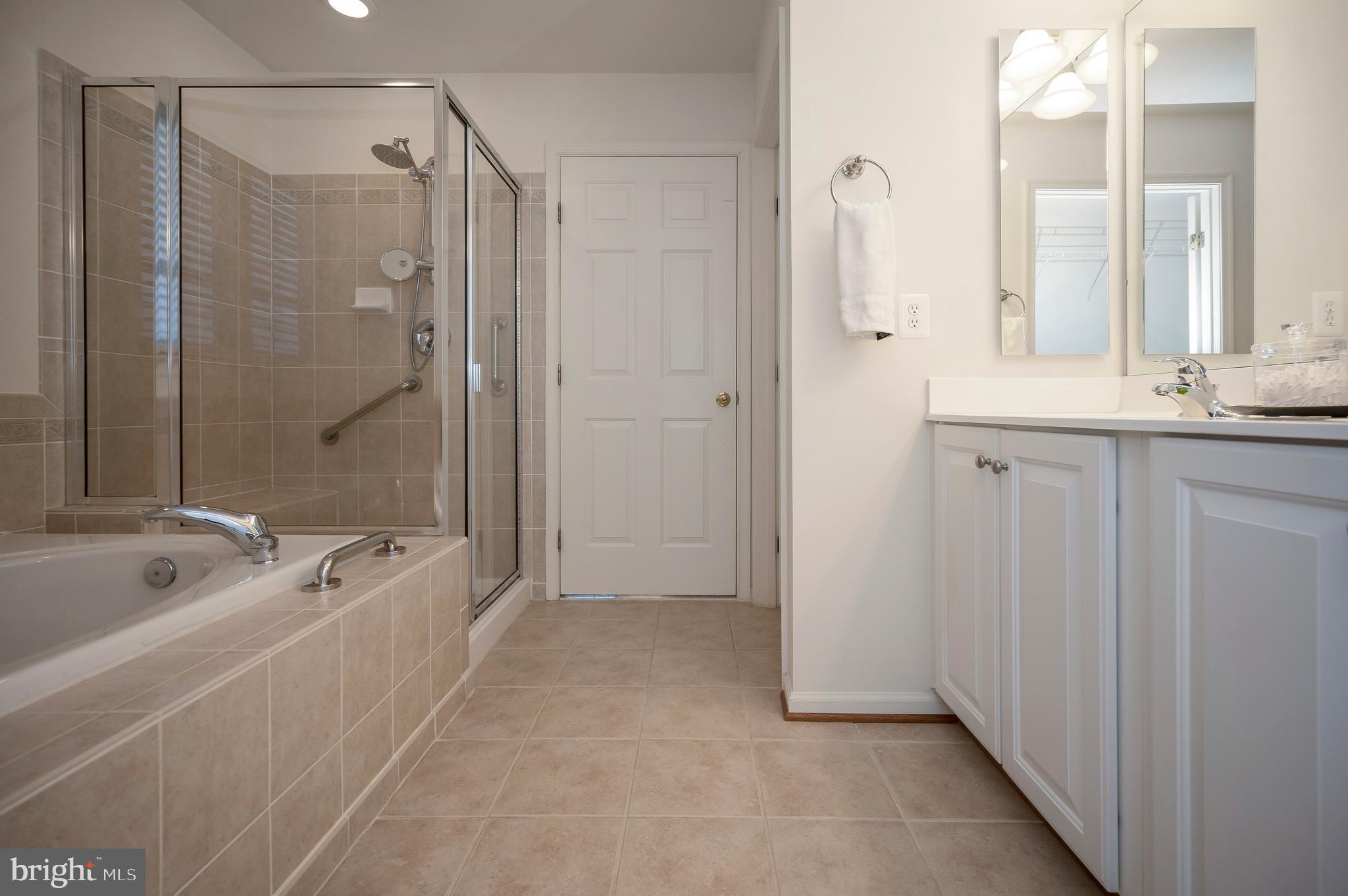 9709 Big Bethel Road Fredericksburg, VA 22407 - Photo 44 of 82 Main bathroom