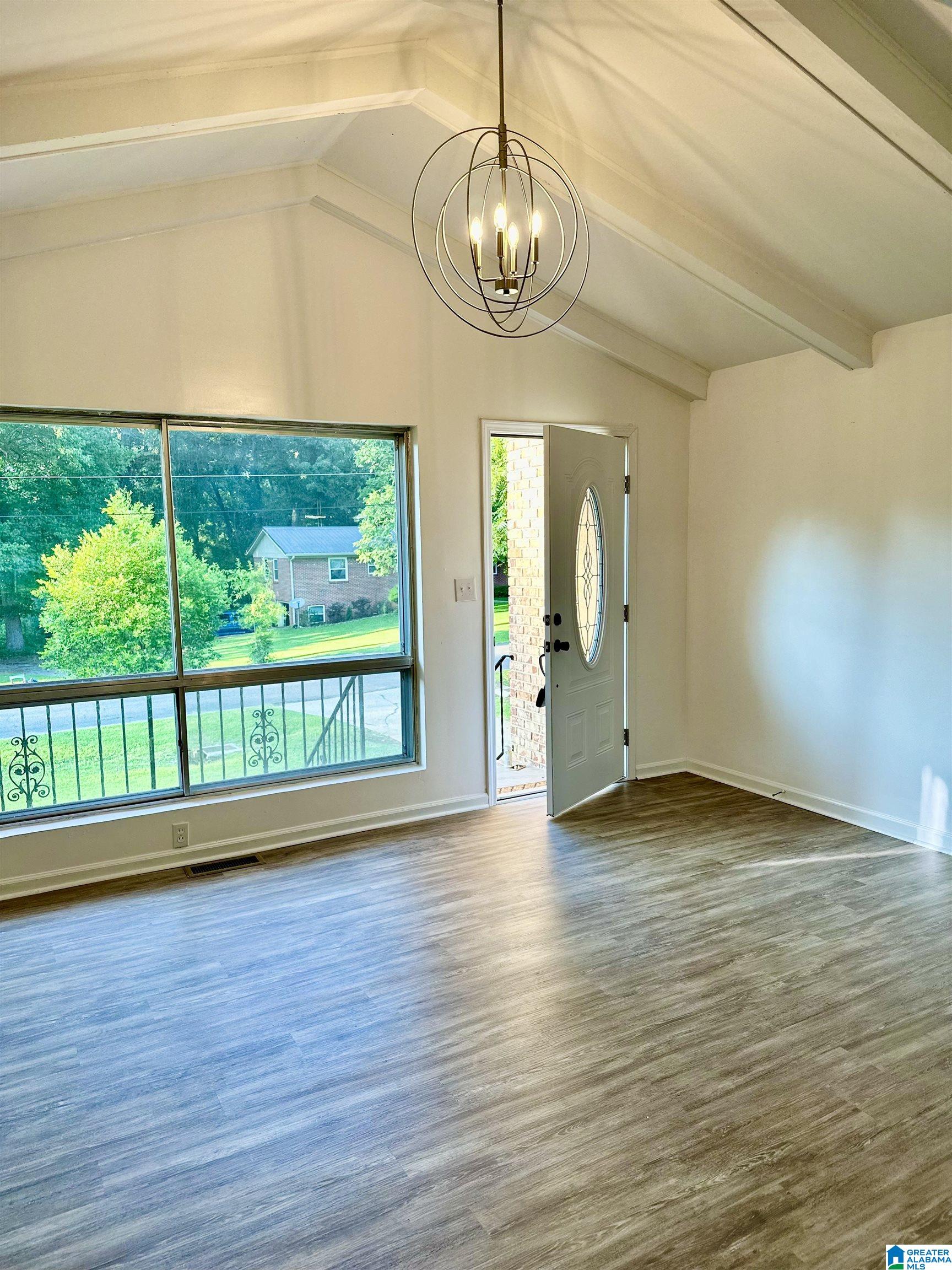 319 Hunter Road Gardendale, AL 35071 - Photo 5 of 31