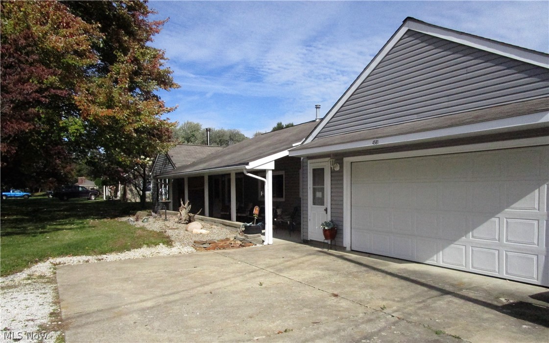 4581 Max Road North Canton, OH 44720 - Photo 2 of 4 Gallery Image 2