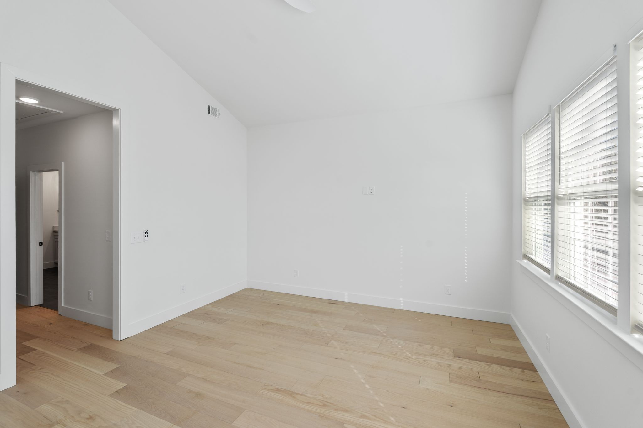 915 A Marilyn Road Nashville, TN 37209 - Photo 33 of 44